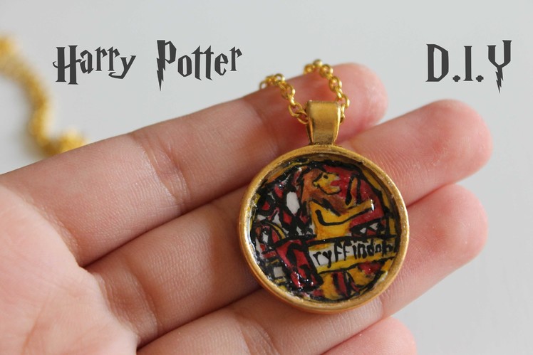 Harry Potter D.I.Y: Gryffindor House Seal Necklace