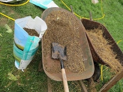 How to make easy money with rabbit manure