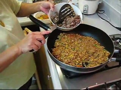How to Make Fried Rice - Authentic Chinese Style! Fast and Easy recipe!