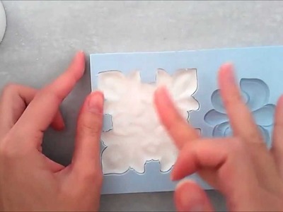 How to use a silicone Mold for fondant. gumpaste. sugar paste (using LaCupella Refined Mold)