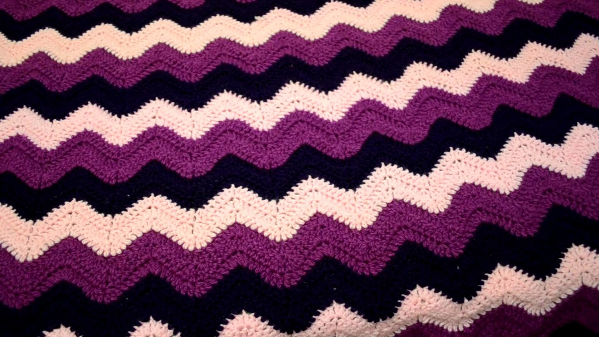 Blanket,I,made,using,the,ripple.wave,stitch,Hey,guys!,I,am,Catalina,and,thi...
