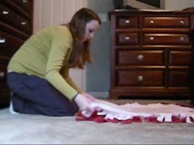 How to make a no-sew fleece blanket!