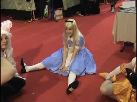 Clef: Alice cosplay