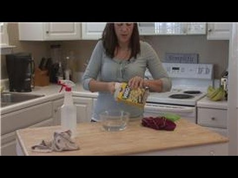 Housecleaning Tips : How to Make Liquid Starch