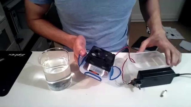 [HOW TO MAKE] A Simple Magnetic Stirrer from Everyday Items
