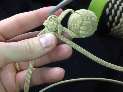 Paracordist how to tie a monkeys fist knot in hand - Part I of the quick release keychain bola