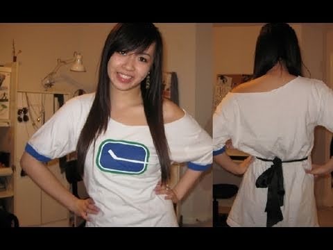 Tie up an Oversized T-Shirt with a Bow - Salinabear x Canucks