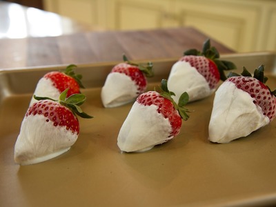Yogurt-Covered Strawberries - Let's Cook with ModernMom