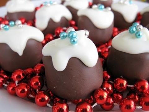 Christmas Marshmallow Puddings - RECIPE
