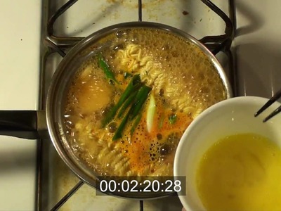 How to cook Korean Ramyeon (Ramen) in HD