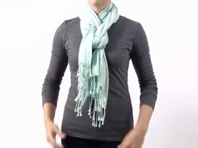 HOW TO TIE A SCARF - THE PRETZEL KNOT