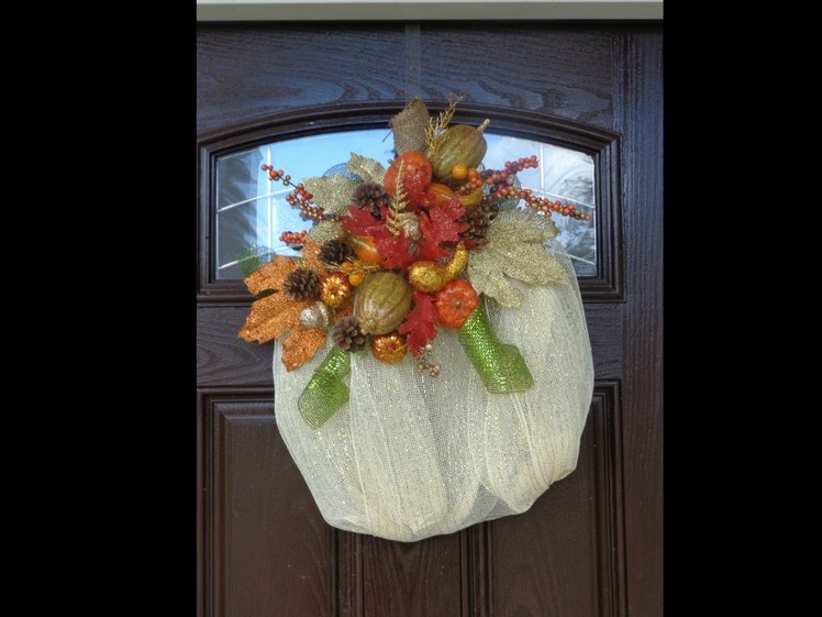 Deco.Geo Mesh Fall Pumpkin Wreath Tutorial