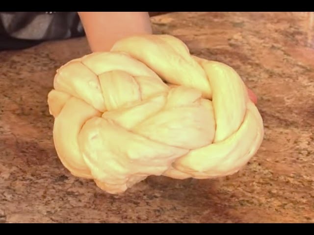 How to Braid a Round Crown-Shaped Challah