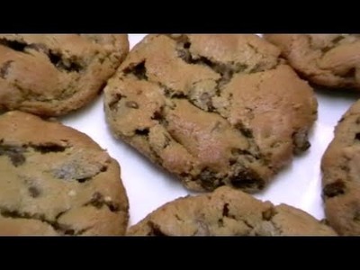 HOW TO MAKE CHOCOLATE CHIP & PEANUT BUTTER COOKIES - No Flour!
