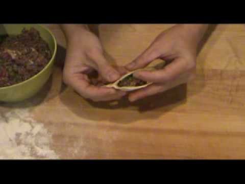 How to fold a pleated crescent dumpling