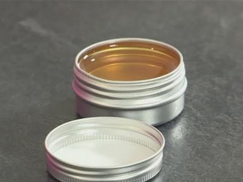 Solid perfume: how to make it