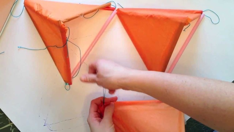 How to make a Tetrahedral Kite
