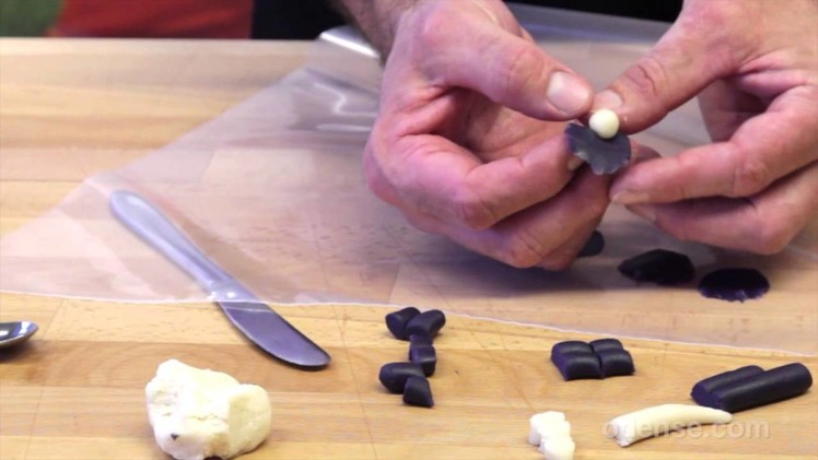 How to Make Marzipan Violets