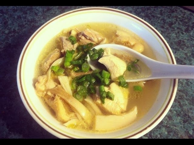 How to make Sgnor Sach Moan (Chicken Soup)