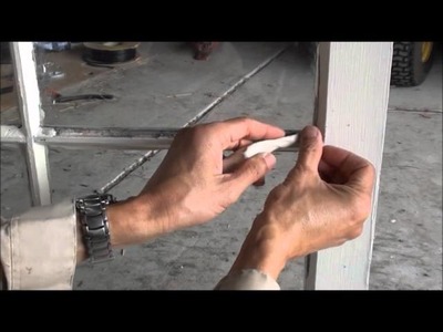 How to apply window putty