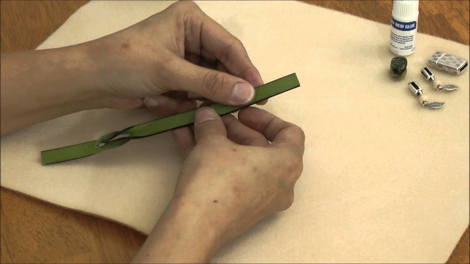 How to Cut & Twist Flat Leather Cord Technique - Intermediate