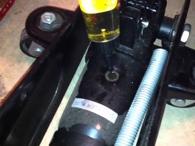 Tutorial: How to fix an ailing hydraulic jack