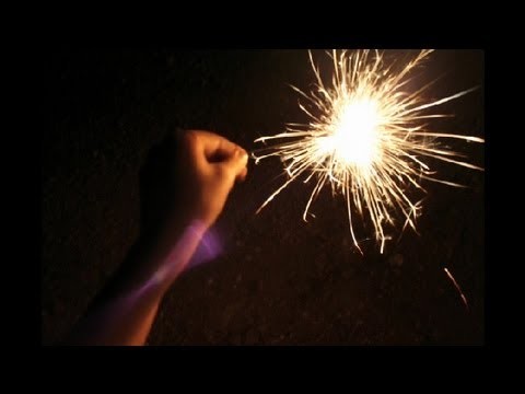 How to Photograph Sparklers : How to Become a Better Photographer