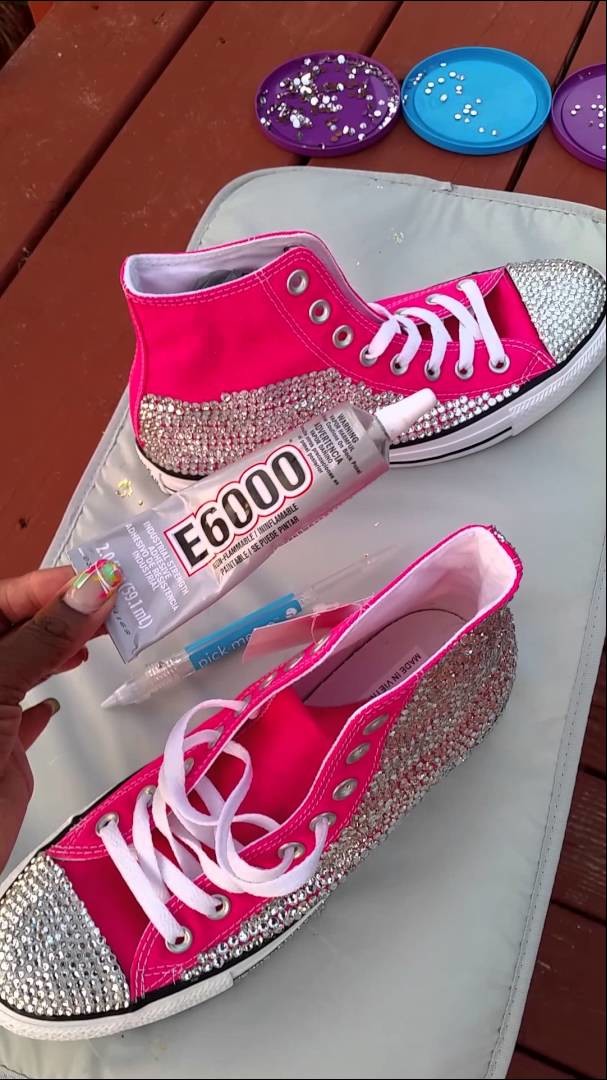 Strassed Bling Pink Converse