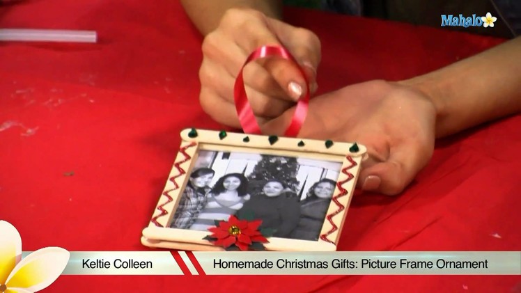 Homemade Christmas Gifts: Picture Frame Ornament
