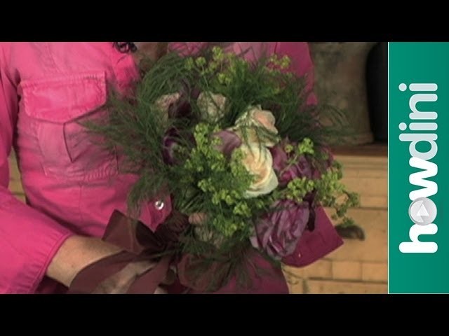 How to make a bouquet - Hand tied flower bouquet