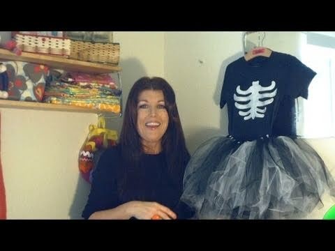 How to Make a Girls Tutu Skeleton Costume, Day 21