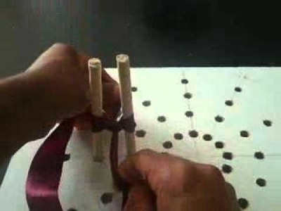 HOW TO MAKE BOWS USING A HOMEMADE LOOM