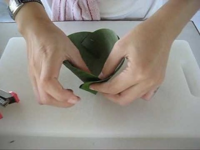 Making a Banana Leaf Pouch
