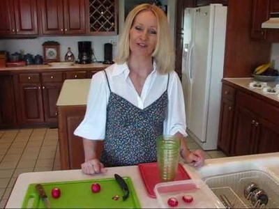 Betty's Quick Tip 17--How to Make Radish Roses for Garnish