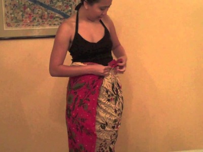 How to wear a batik sarong
