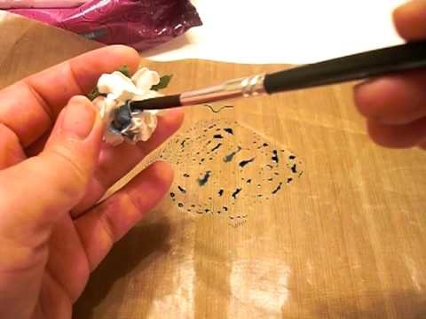 Flower Tutorial - Coloring Paper Flowers (iamroses) with Distress Ink