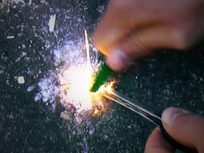How to Use a Magnesium.Flint Fire-starter