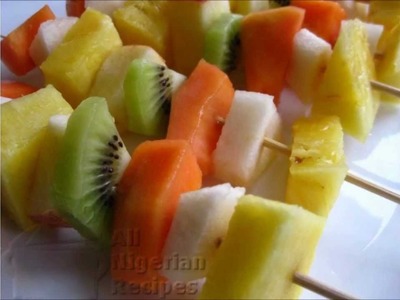 Fruit Skewers: A Great Way to Serve Fruits!