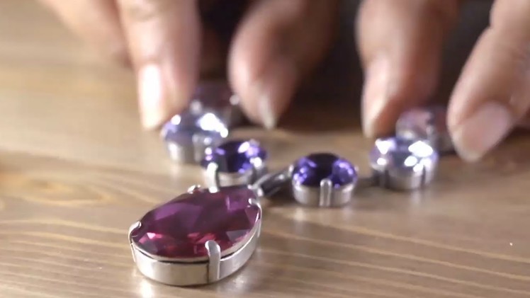 Gita-jewelry School - How to Create Necklace Centerpiece