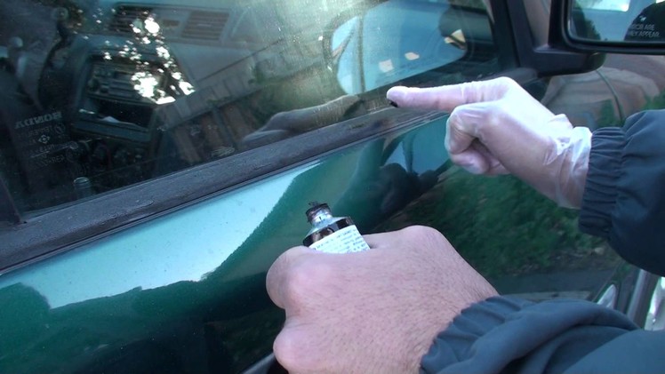 Honda crv window molding ,how to restore it