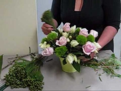 How to create a stunning flower arrangement.