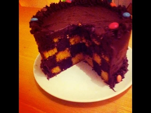 How to Make a Checkerboard Cake!