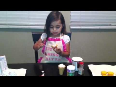 LittleMissAlyza How to Make an Ice Cream Cone Cupcake