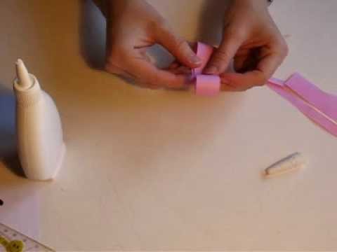 Making a paper ribbon bow