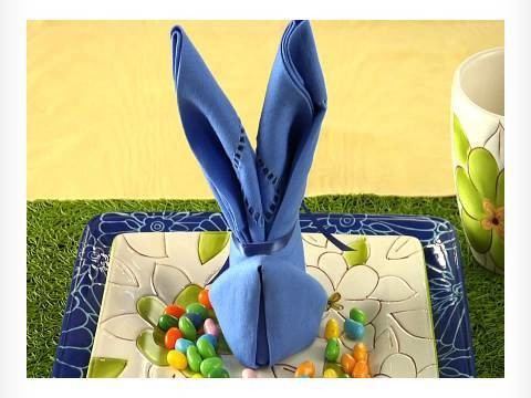 Easy Napkin Design - Bunny Napkin Fold