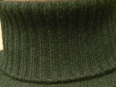 Green Benetton wool turtleneck sweater