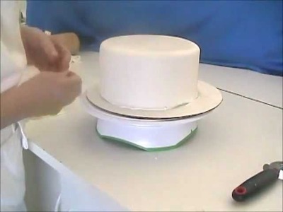 How To Cover A Cake With Fondant--Two Methods