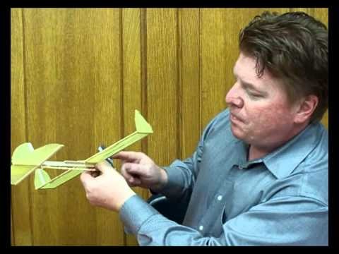 How to fly a Rubber band plane