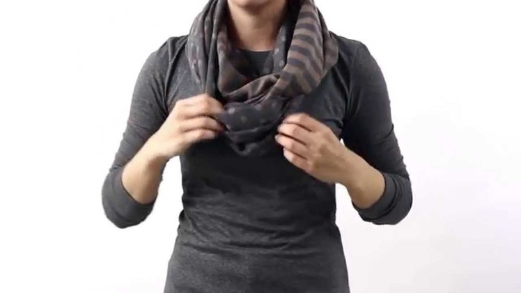HOW TO TIE A SCARF - THE INFINITY WRAP