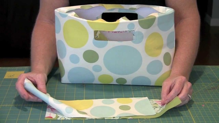 Making Amy Butler's Chelsea Bag by Joggles.com